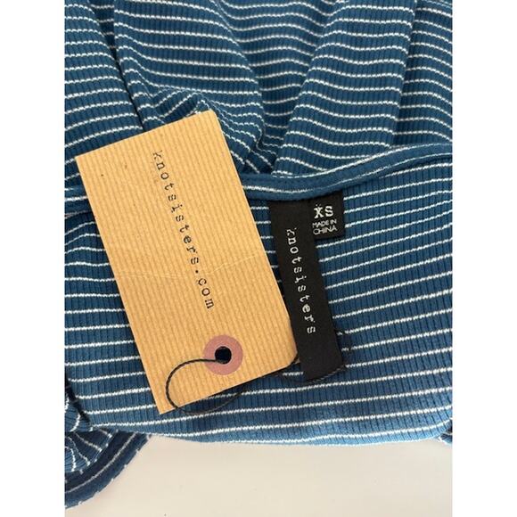 Knot Sisters Anthropologie Blue and White Pinstripe Mini Romper – XS NWT - Picture 5 of 7